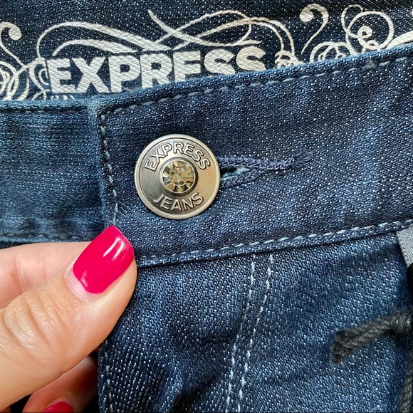 Express Low Rise Lace Skinny Jeans | 4 - Picture 3 of 9